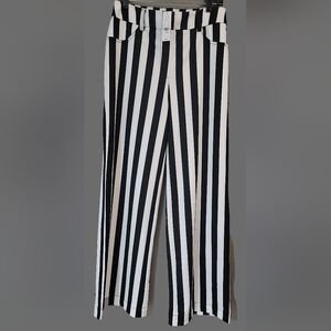 New York & Company Striking Black and‎ White Wide Leg Jumpsuit